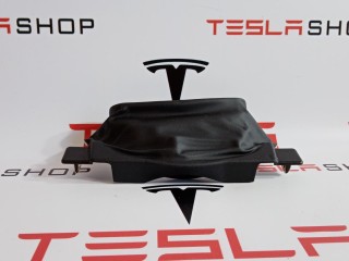 Накладка декоративная рулевой колонки, ориг. номер 1008303-00-D, Tesla Model S 2012-2016