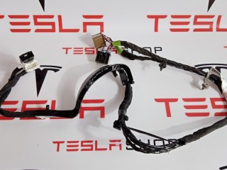 прочая запчасть, ориг. номер 1063406-00-G, Tesla Model X  [рестайлинг] 2021-2026