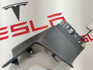 Накладка дверного порога, ориг. номер 1050365-00-E, Tesla Model X 2015-2021