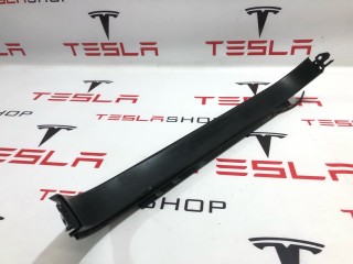 Накладка проема подъемной задней двери, ориг. номер 1058421-00, 1059958-00-A, Tesla Model X 2015-2021