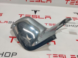 Накладка хромированная 2-го ряда сидения, ориг. номер 1062971-00-A, Tesla Model X 2015-2021