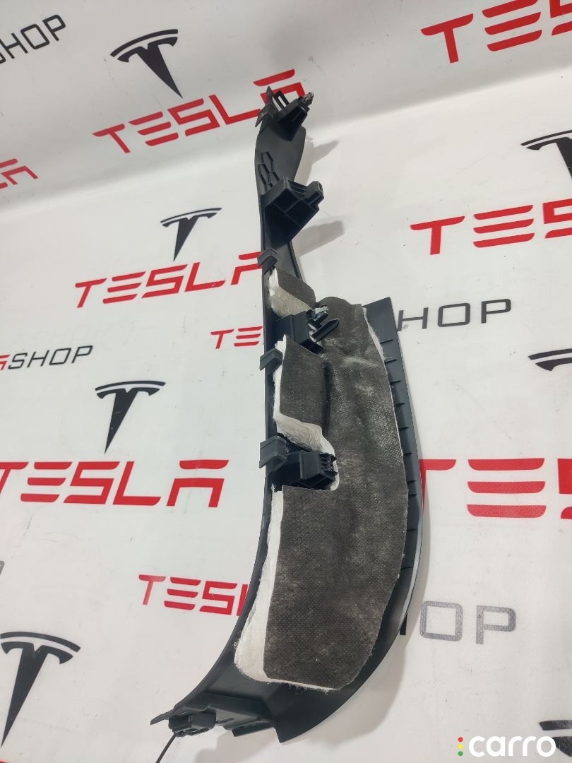 1035965-00-C, 1496508-00-A Накладка стойки А Tesla Model X 2016г. - фото №3