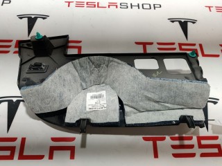 Накладка центральной панели, ориг. номер 1035563-00-C, 1054822-00-A, Tesla Model X 2015-2021