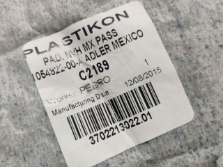 Накладка центральной панели, ориг. номер 1035563-00-C, 1054822-00-A, Tesla Model X 2015-2021