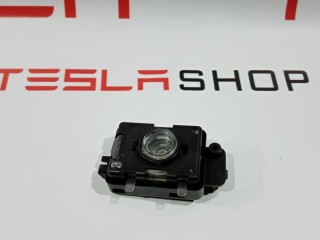 Фонарь подсветки салона, ориг. номер 1002543-00-C, Tesla Model S 2012-2016