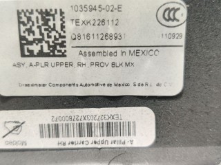 Накладка стойки А, ориг. номер 1035945-06-G, Tesla Model X 2015-2021