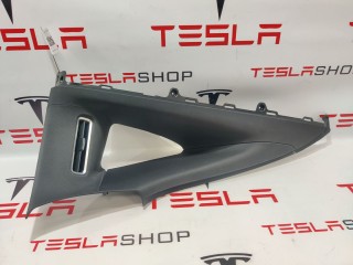 Накладка стойки С, ориг. номер 1035957-16-E, Tesla Model X 2015-2021