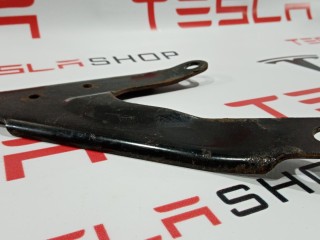 Кронштейн крепления подрамника, ориг. номер 6008490-00-A, Tesla Model S 2012-2016