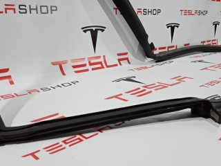 Уплотнитель проема дверного, ориг. номер 6009586-00-I, Tesla Model S 2012-2016