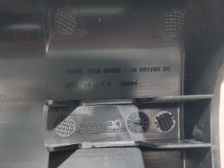 Накладка петли подъемной задней двери, ориг. номер 1047074-00-G, Tesla Model X 2015-2021