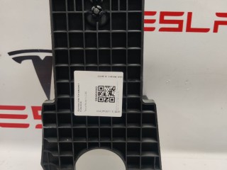 прочая запчасть, ориг. номер 1066847-00-A, Tesla Model 3 2017-2021