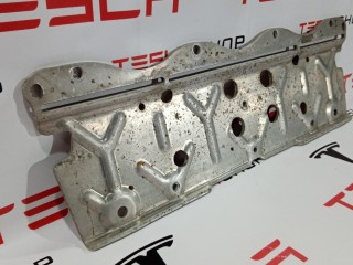 прочая запчасть, ориг. номер 1014946-00-B, Tesla Model X 2015-2021