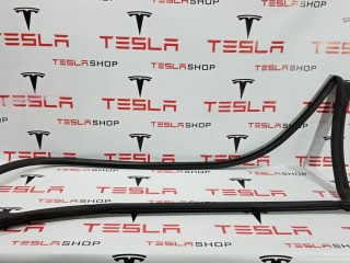 Уплотнитель проема дверного, ориг. номер 6009583-00-M, Tesla Model S 2012-2016