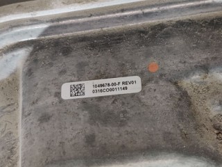 Джаншен бокс передний, ориг. номер 1049678-00-H, Tesla Model X 2015-2021