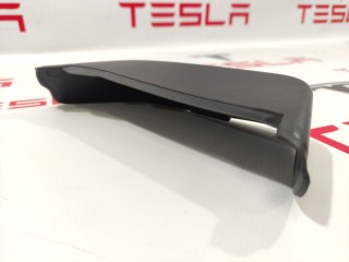 Крышка фонаря багажника, ориг. номер 1058812-00-B, Tesla Model X 2015-2021