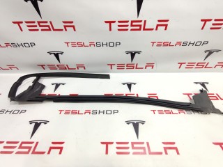 Уплотнитель стекла внутренний двери, ориг. номер 1032177-00-D, Tesla Model X 2015-2021