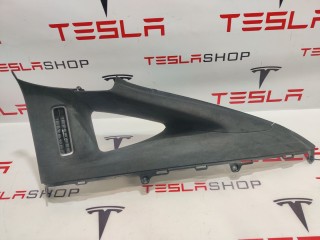 Накладка стойки С, ориг. номер 1035960-16-E, 1052890-00-C, Tesla Model X 2015-2021