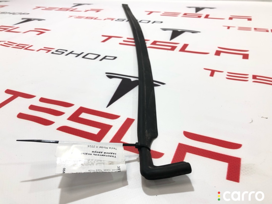 Уплотнитель подъемной задней двери Tesla Model X 2015-2021, 1069003-00-C, фото 2