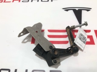 прочая запчасть, ориг. номер 6006526-00-B, 1027976-00-A, Tesla Model S 2012-2016
