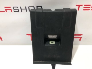 Подкапотный пластик бокса, ориг. номер 1008968-00-C, 1008969-00-B, 1010806-00-A, Tesla Model S 2012-2016