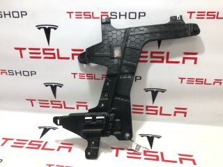 Кронштейн обшивки багажного отделения, ориг. номер 1080702-00-C, Tesla Model X 2015-2021