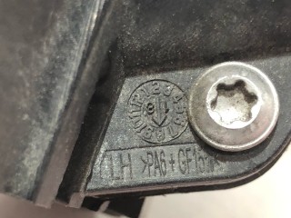 Корпус упора крышки багажника, ориг. номер 1051428-00-C, Tesla Model X 2015-2021