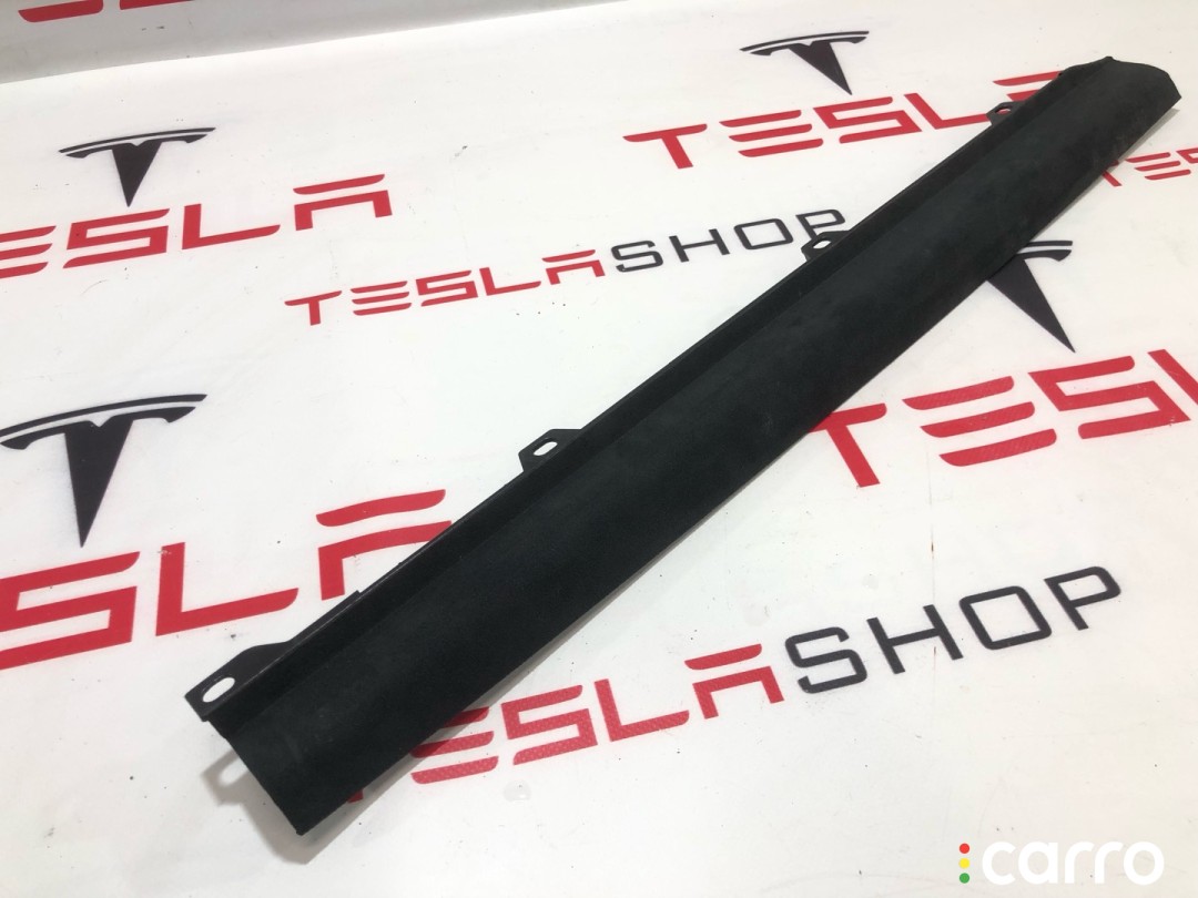 Накладка межсекционная подъемной задней двери Tesla Model X 2015-2021, 1051547-06-C, фото 2