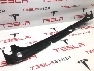 Облицовка проема багажника, ориг. номер 1062356-00-C, 1047885-00-C, Tesla Model X 2015-2021