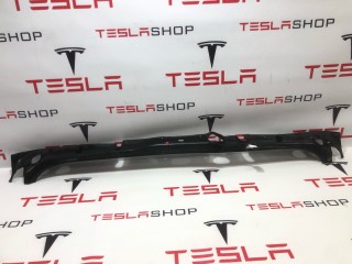 Облицовка проема багажника, ориг. номер 1062356-00-C, 1047885-00-C, Tesla Model X 2015-2021