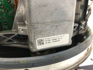 прочая запчасть, ориг. номер 1002633-00-E, 1003384-00-D, Tesla Model S 2012-2016