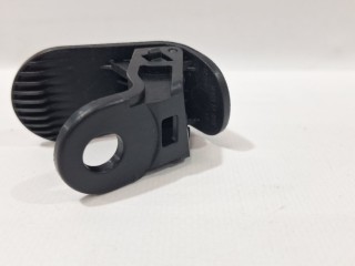 Заглушка (фиксатор) крепления подкапотного бокса, ориг. номер 1081674-99-I, 1116002-00-C, Tesla Model 3 2017-2021