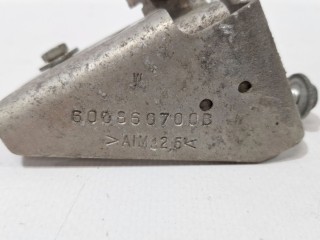Кронштейн крепления клаксона, ориг. номер 1014399-00-A, 6008607-00-B, Tesla Model S 2012-2016