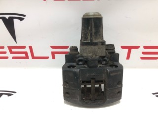 Суппорт стояночного тормоза, ориг. номер 1021250-00-F, 22B70102002E, Tesla Model S 2012-2016