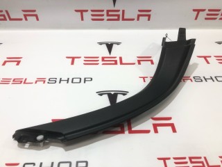Накладка багажного проема внутренняя, ориг. номер 1009065-00-C, Tesla Model S 2012-2016
