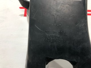 Накладка багажного проема наружная, ориг. номер 1021438-00-D, 1006675-00-D, Tesla Model S 2012-2016