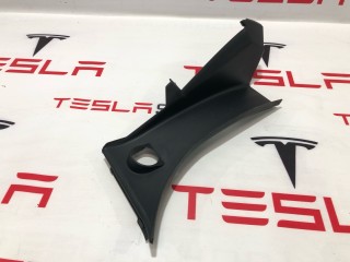 Накладка багажного проема наружная, ориг. номер 1006674-00-D, Tesla Model S 2012-2016