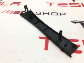 Накладка стойки А, (средняя высота), ориг. номер 1002515-00-D, Tesla Model S 2012-2016