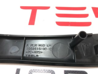 Накладка стойки А, (средняя высота), ориг. номер 1002515-00-D, Tesla Model S 2012-2016