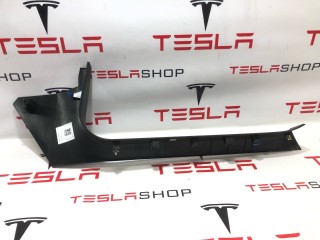Накладка стойки А, ориг. номер 1010668-00-F, 1002516-00-C, Tesla Model S 2012-2016