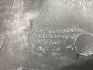 Накладка стойки А, ориг. номер 1010668-00-F, 1002516-00-C, Tesla Model S 2012-2016