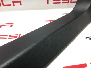 Накладка стойки А, ориг. номер 1010668-00-F, 1002516-00-C, Tesla Model S 2012-2016