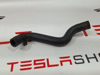 Шланг охлаждения на тройной клапан, ориг. номер 6007347-00-C, Tesla Model S 2012-2016