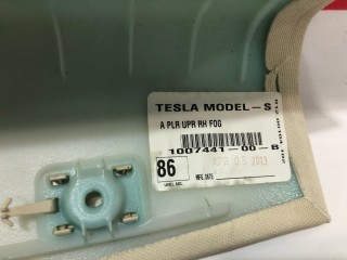 Накладка стойки А, ориг. номер 1004833-00-A, 1007441-00-B, Tesla Model S 2012-2016