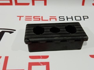 Опора под домкрат (подушка), ориг. номер 1009124-00-C, Tesla Model S 2012-2016