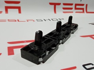 прочая запчасть, ориг. номер 1003691-00-A, Tesla Model S 2012-2016