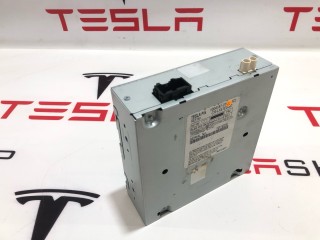 Радио FM/HD/XM, ориг. номер 1004787-01-C, 1052323-00-B, Tesla Model S 2012-2016