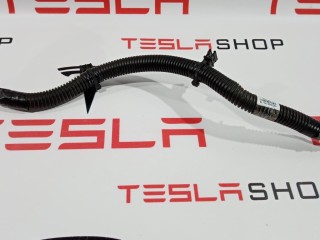 Кабель DCDC конвертера (плюс), ориг. номер 1005654-00-D, Tesla Model S 2012-2016