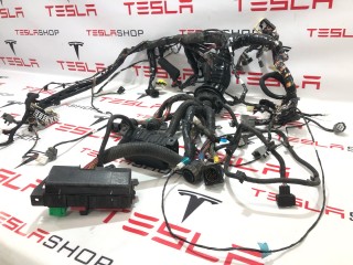 Электропроводка приборной панели кузова, ориг. номер 1004423-02-G, Tesla Model S 2012-2016