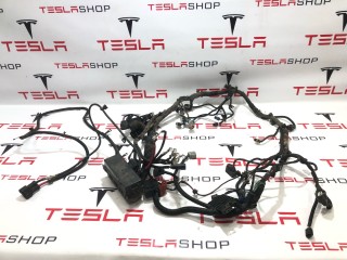 Электропроводка передняя подкапотная, ориг. номер 1009096-01-H, 1046217-03-A, Tesla Model S 2012-2016