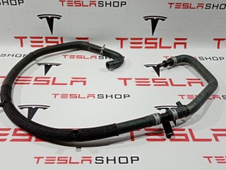 Шланг охлаждения (чарджера), ориг. номер 1006252-00-E, Tesla Model S 2012-2016